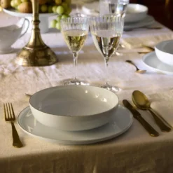 Assiette creuse en porcelaine
