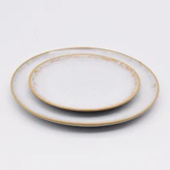 Assiette en grès