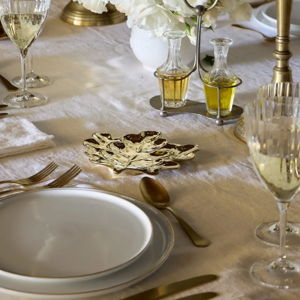 Assiette en grés doré "Feuille de chêne"