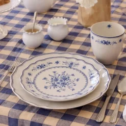 Assiette en grès fin