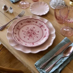 Assiette en grès fin