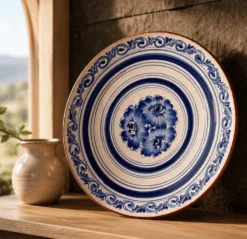 Assiette en terre cuite 28cm - Bleue