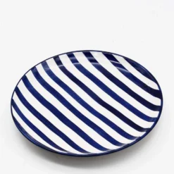 Assiette rayée