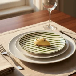 Assiette rayée 