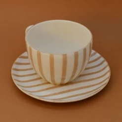Assiette rayée "Costa Nova Mar" 20cm - Moka