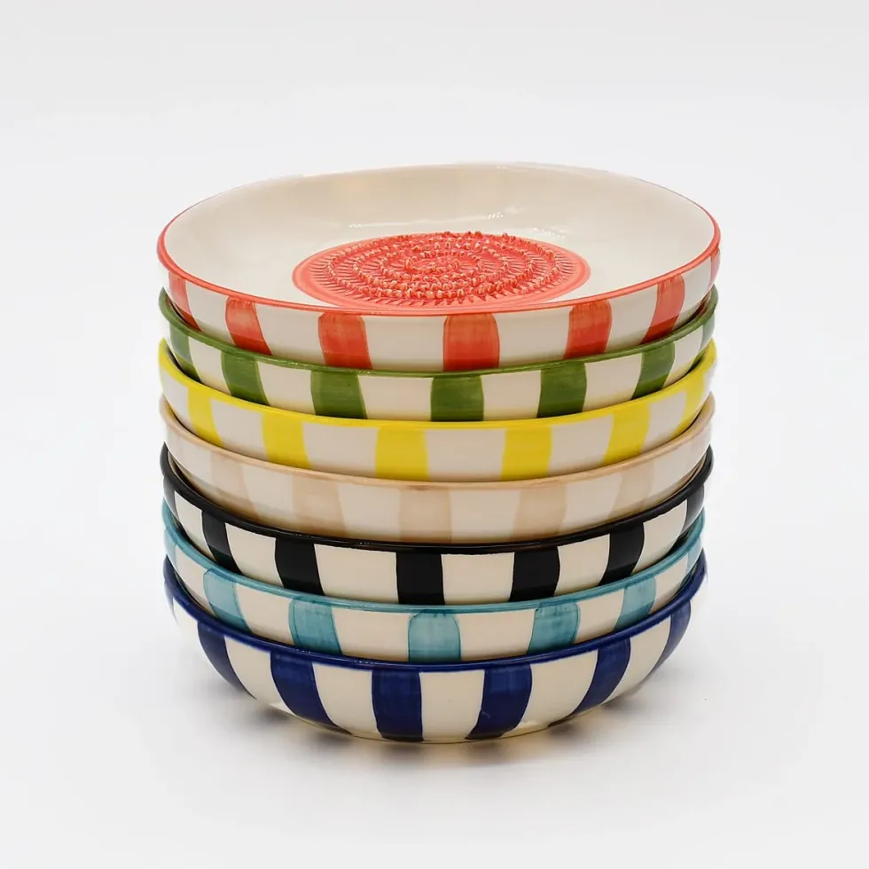 Assiette à râper rayée "Costa Nova Mar" - Noir
