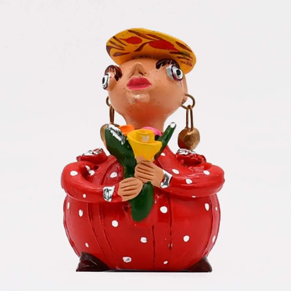 Boneca Barriguda 15cm - Júlia Côta