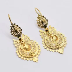Brincos À Rainha I Boucles d'oreille en argent doré - 4.5cm