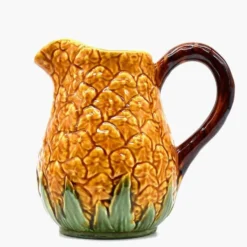 Carafe en céramique en forme d'ananas