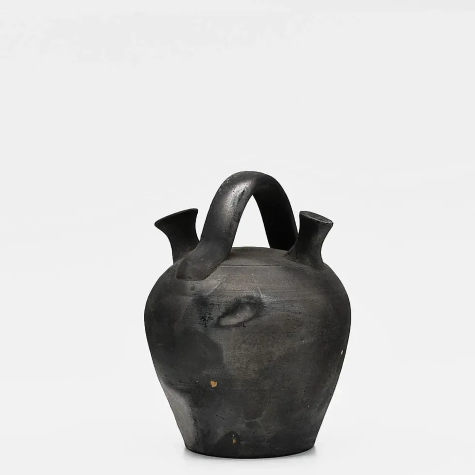 Carafe en terre cuite noire de Bisalhães