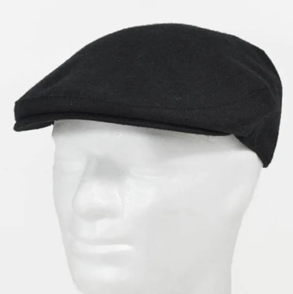 Casquette portugaise en laine noire