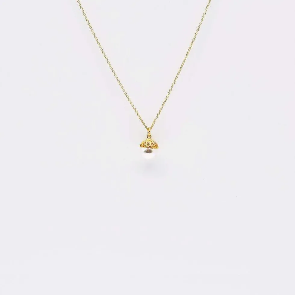 Collier de perle et filigrane d'argent doré