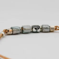 Collier en liège et perles - Gris