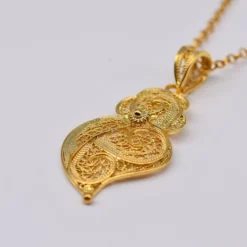 Coração de Viana I Pendentif en argent doré - 3.5cm