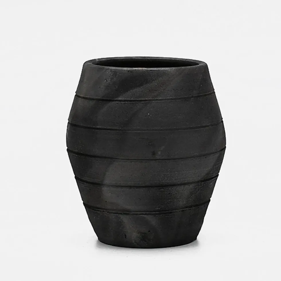 Gobelet en terre cuite noire de Bisalhães