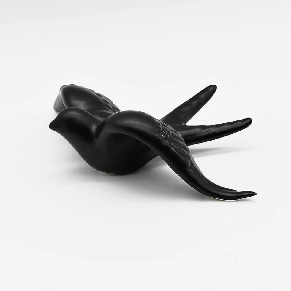 Hirondelle de Caldas da Rainha en céramique noire mate