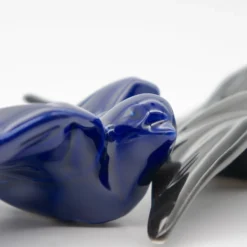 Hirondelle lisse en céramique bleue