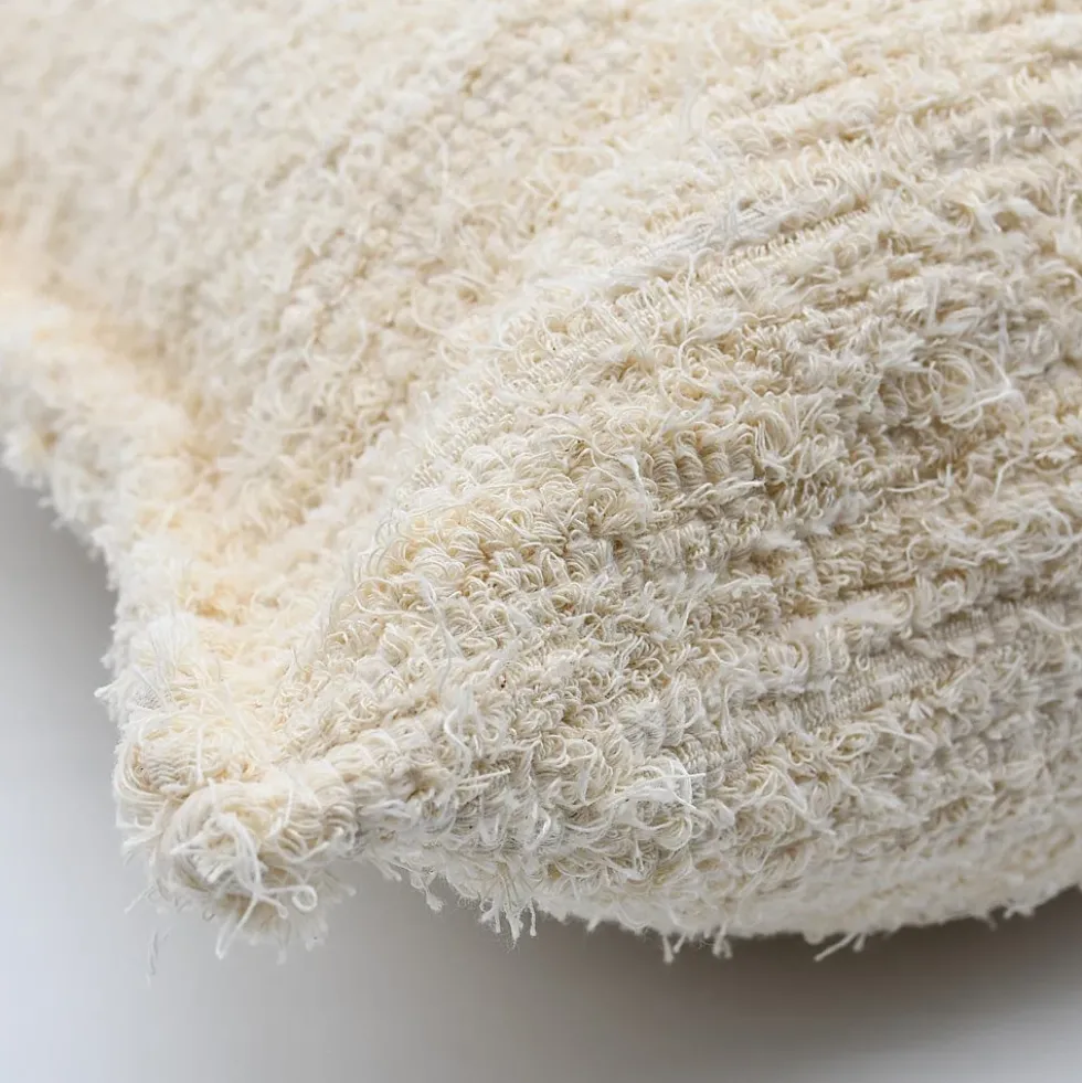 Housse de coussin en fibres recyclées "Mara"