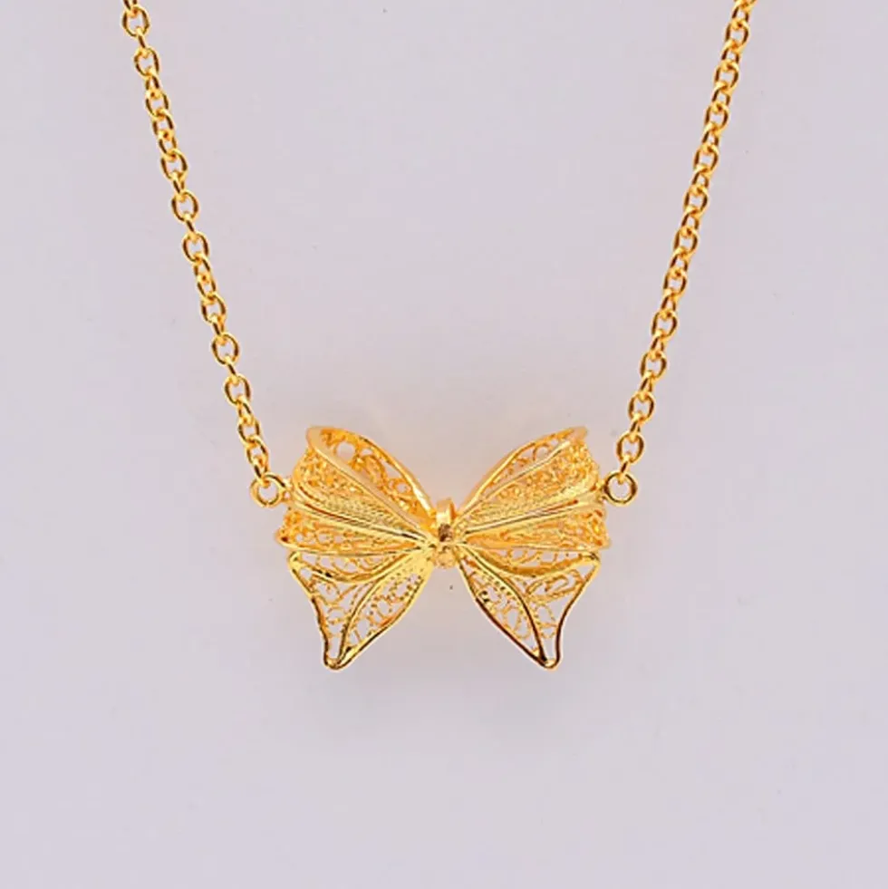 Laço I Collier en argent doré