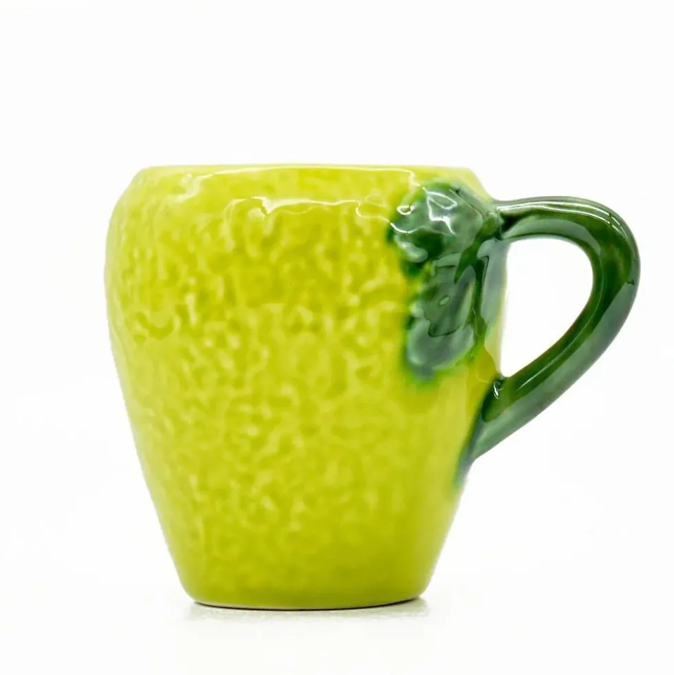 Mug en céramique en forme de citron