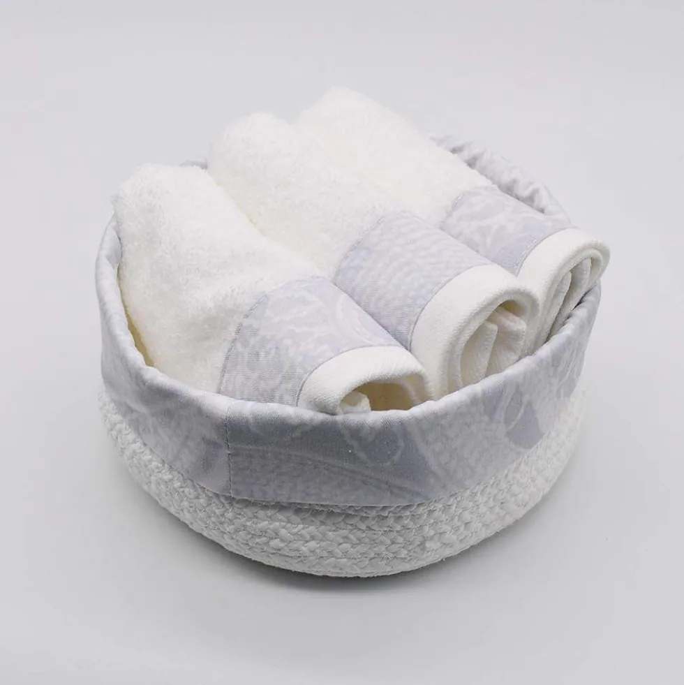 Panier en coton à parements gris et ses 3 essuie-mains