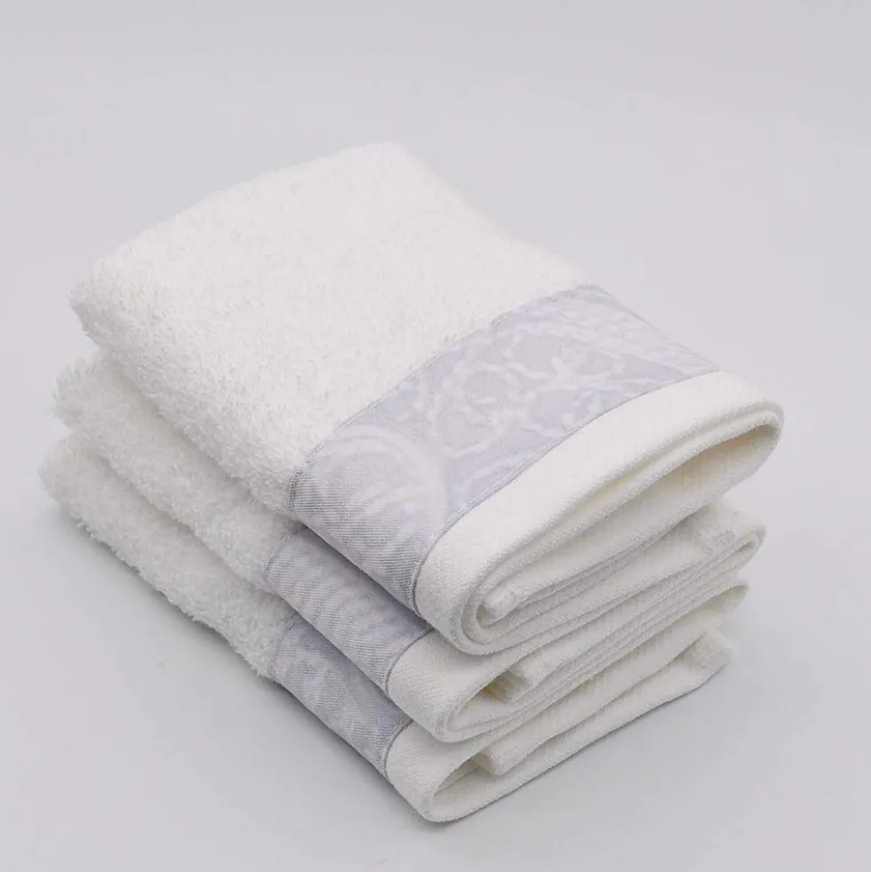 Panier en coton à parements gris et ses 3 essuie-mains