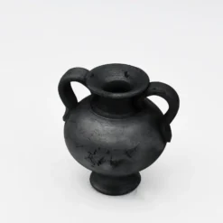 Petite amphore en terre cuite noire de Bisalhães - 9cm