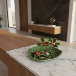 Petite assiette en céramique "Avezinho" verte