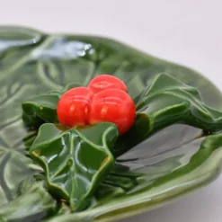 Petite assiette en céramique