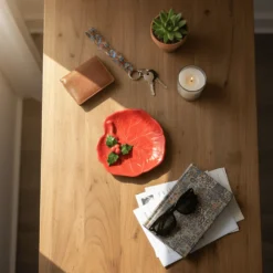 Petite assiette en céramique "Avezinho" rouge