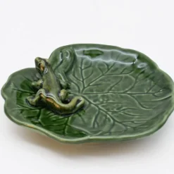 Petite assiette en céramique