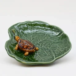 Petite assiette en céramique