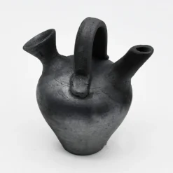 Petite cruche en terre cuite noire de Bisalhães - 13cm