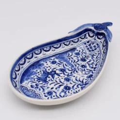 Petit plat de service en céramique de Coimbra