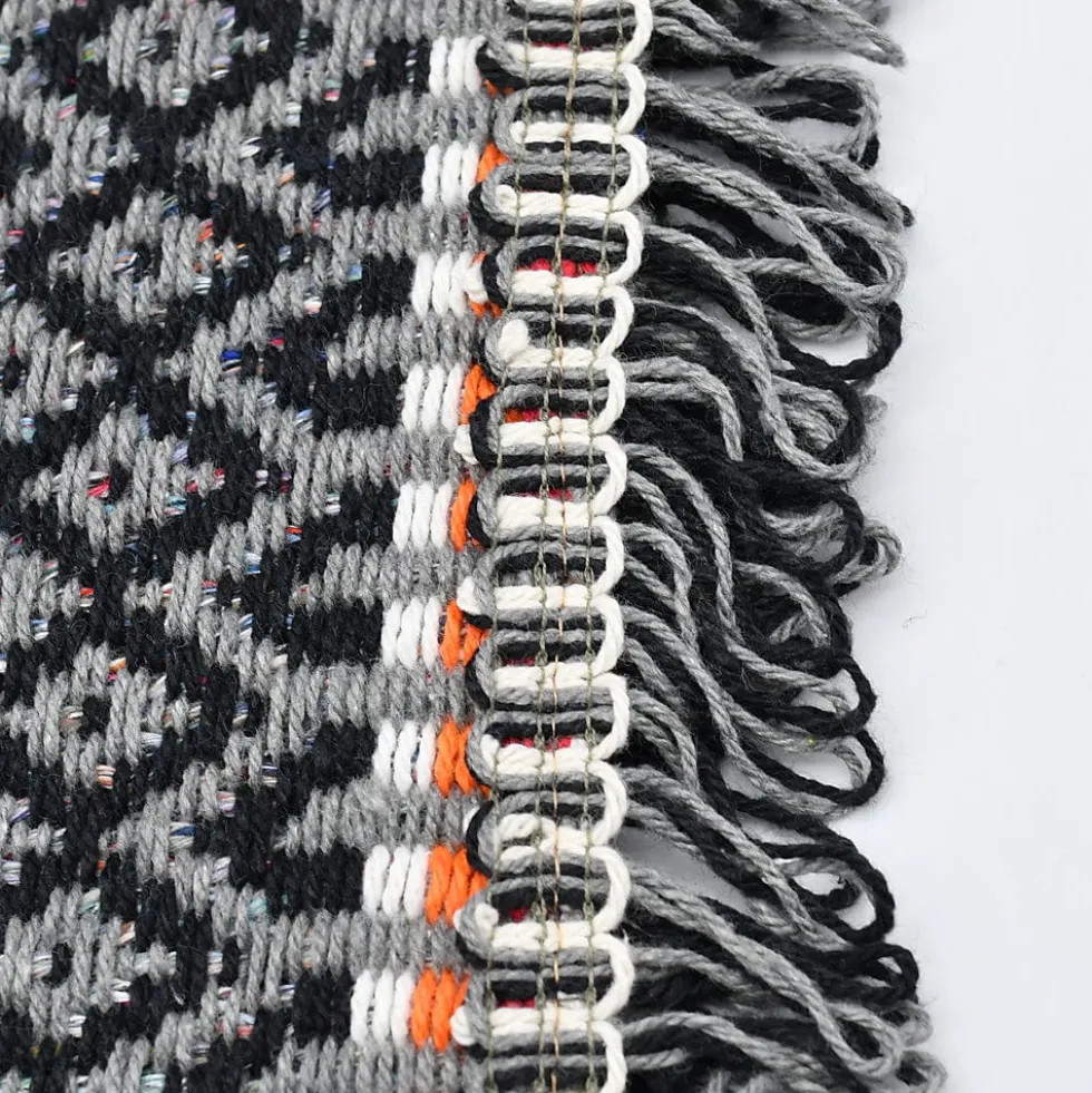 Plaid traditionnel à frange "Manta de Mira de Aire" - Gris moyen