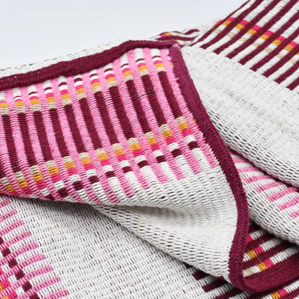 Plaid traditionnel à galon "Manta de Mira de Aire" - Rose