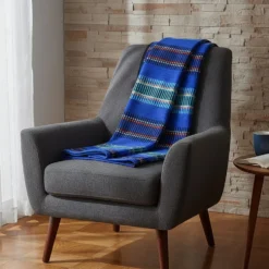 Plaid traditionnel à galon "Manta de Mira de Aire" - Bleu dur