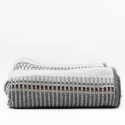 Plaid traditionnel à galon "Manta de Mira de Aire" - Gris
