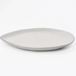 Plat de service en grès blanc