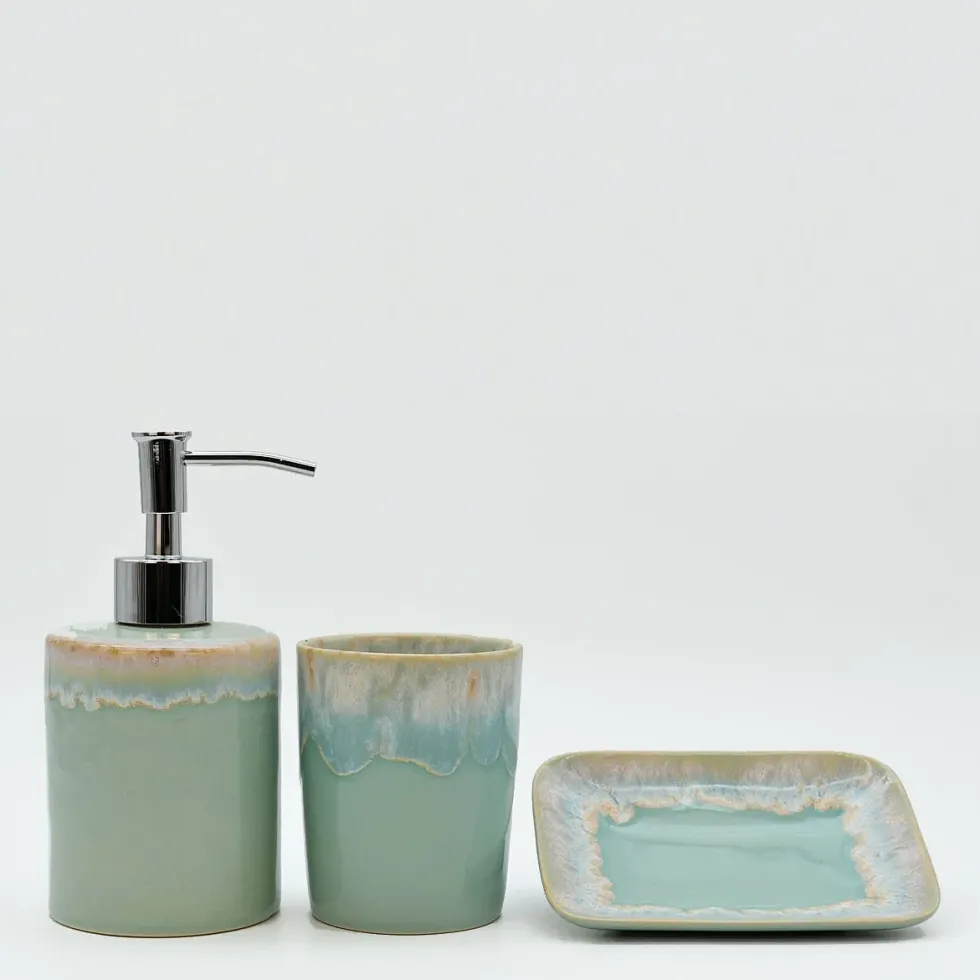 Set de salle de bain en céramique