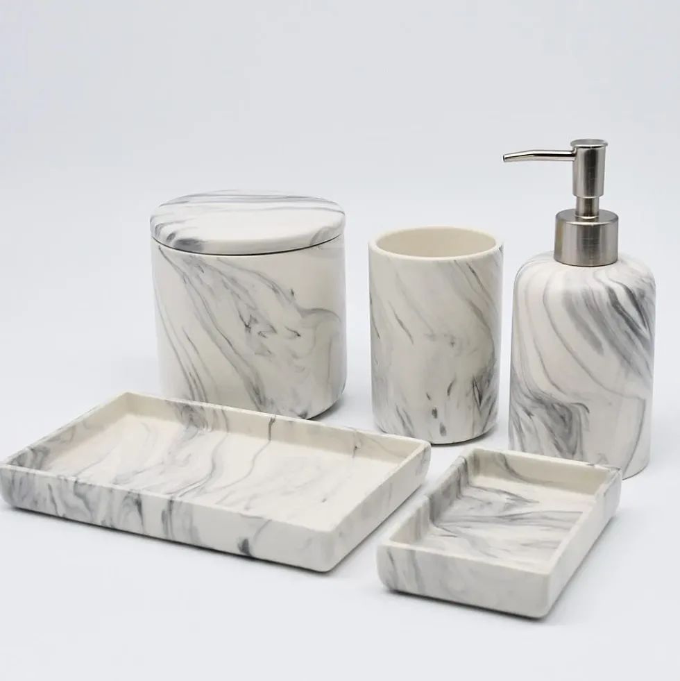 Set de salle de bain en céramique