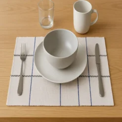 Set de table en coton recyclé - Blanc cassé & bleu