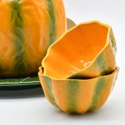 Soupière en céramique en forme de citrouille