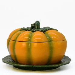 Soupière en céramique en forme de citrouille
