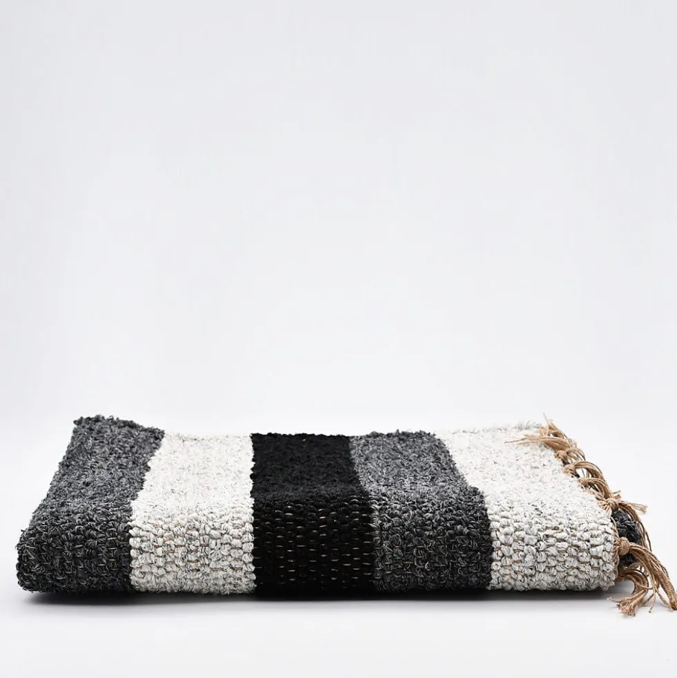 Tapis Artisanal rayé - Gris. noir