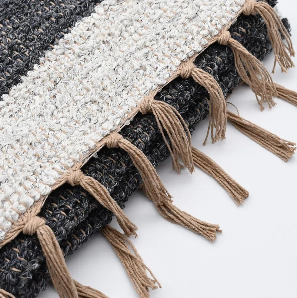 Tapis Artisanal rayé - Gris. noir