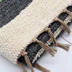 Tapis Artisanal rayé - Vert. gris. beige