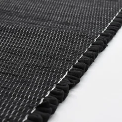 Tapis artisanal 200x140 - Noir