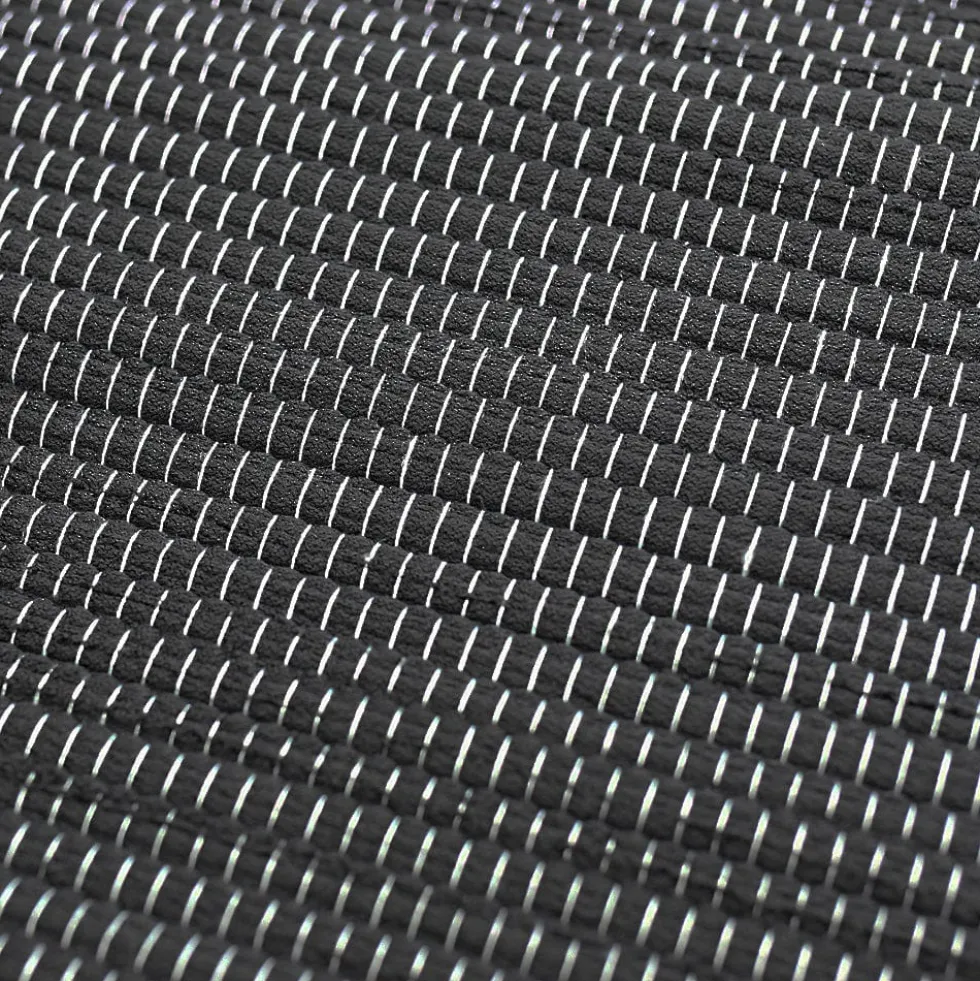 Tapis artisanal 200x140 - Noir