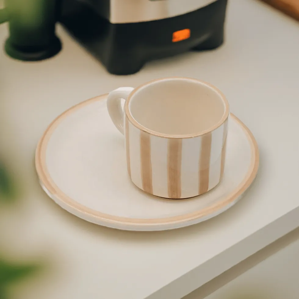 Tasse et sous-tasse rayés "Costa Nova Mar" - Moka